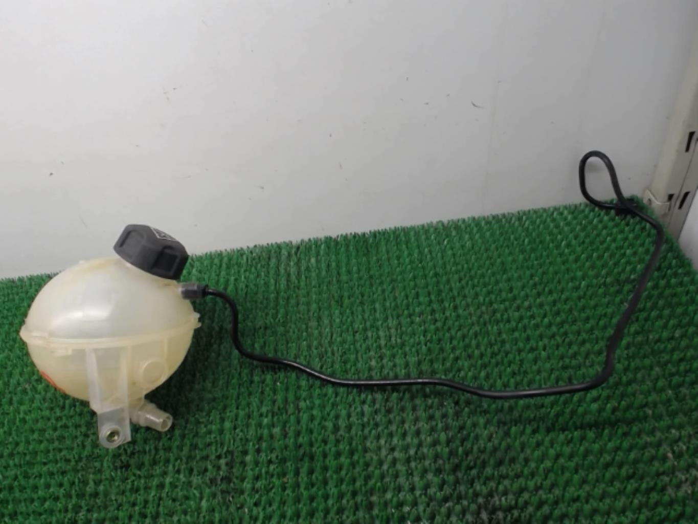 Vase d'expansion PEUGEOT PARTNER 2 PHASE 1 Diesel - 1