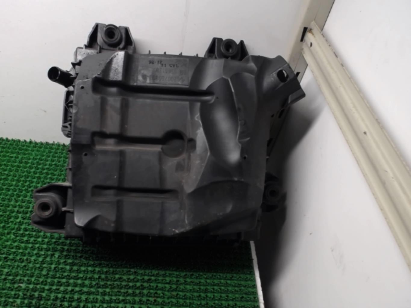 Boite a air RENAULT TRAFIC 2 PHASE 2 Diesel - 1