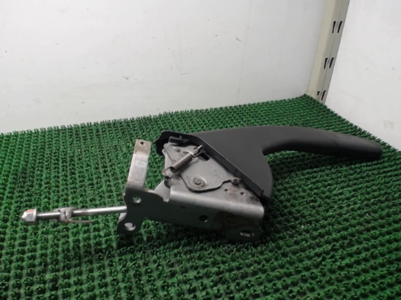 Levier frein à main RENAULT CLIO 4 PHASE 1 Diesel - 1