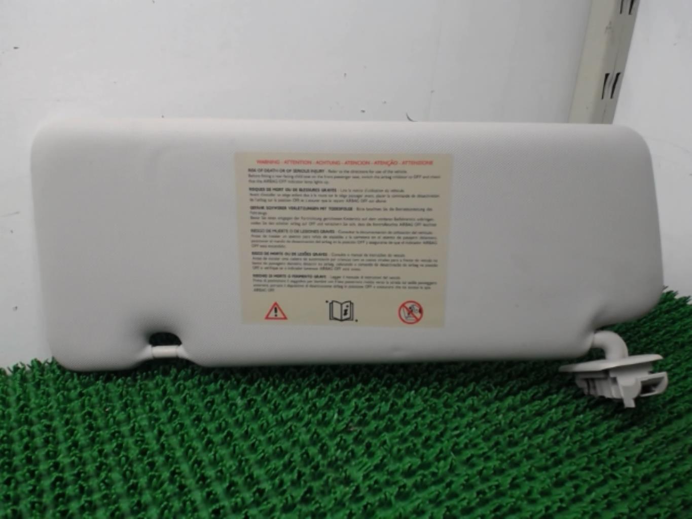 Pare soleil droit RENAULT MEGANE 3 PHASE 1 BREAK  - 1