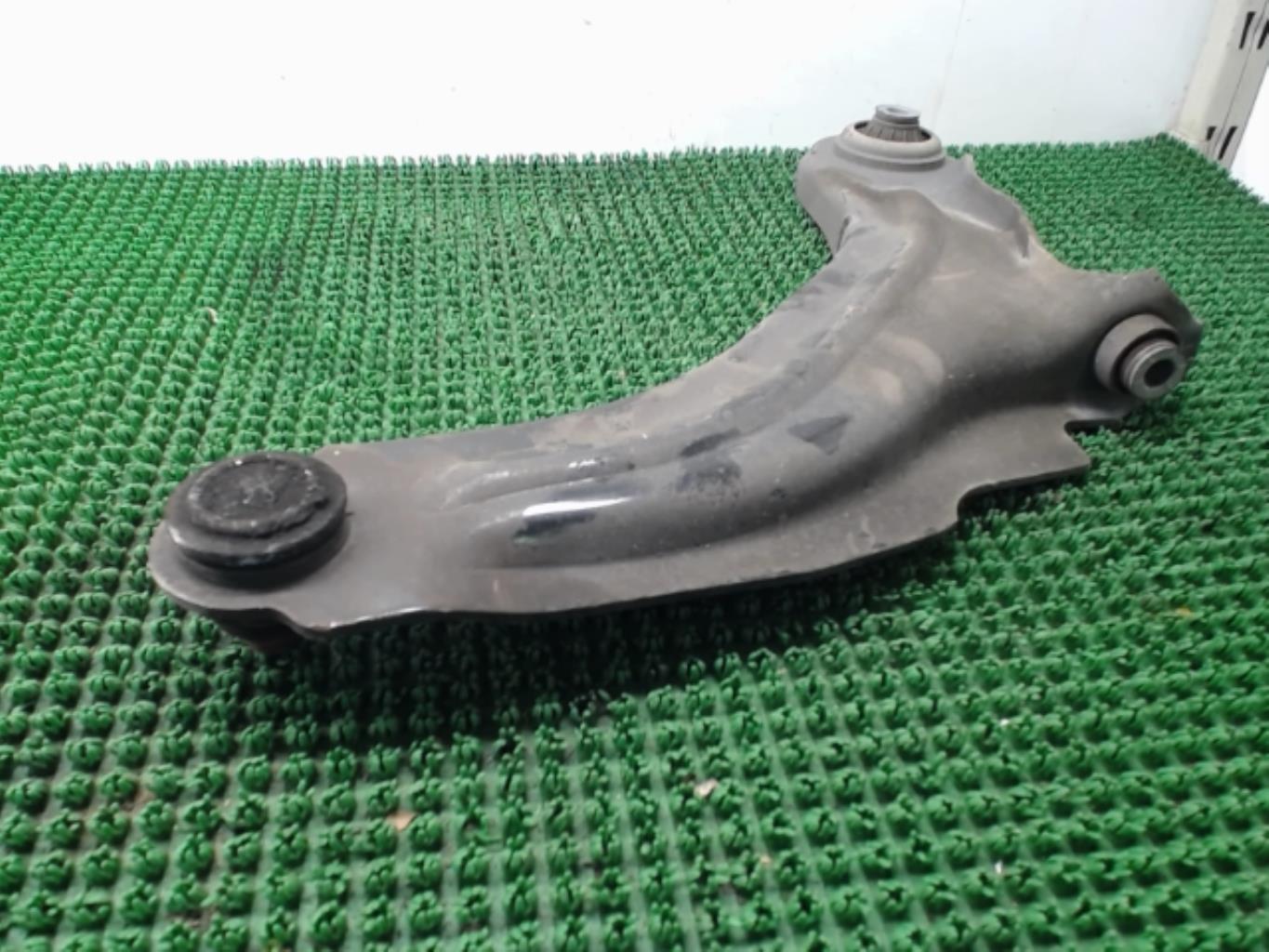 Triangle avant gauche RENAULT CLIO 4 PHASE 1 Diesel - 1
