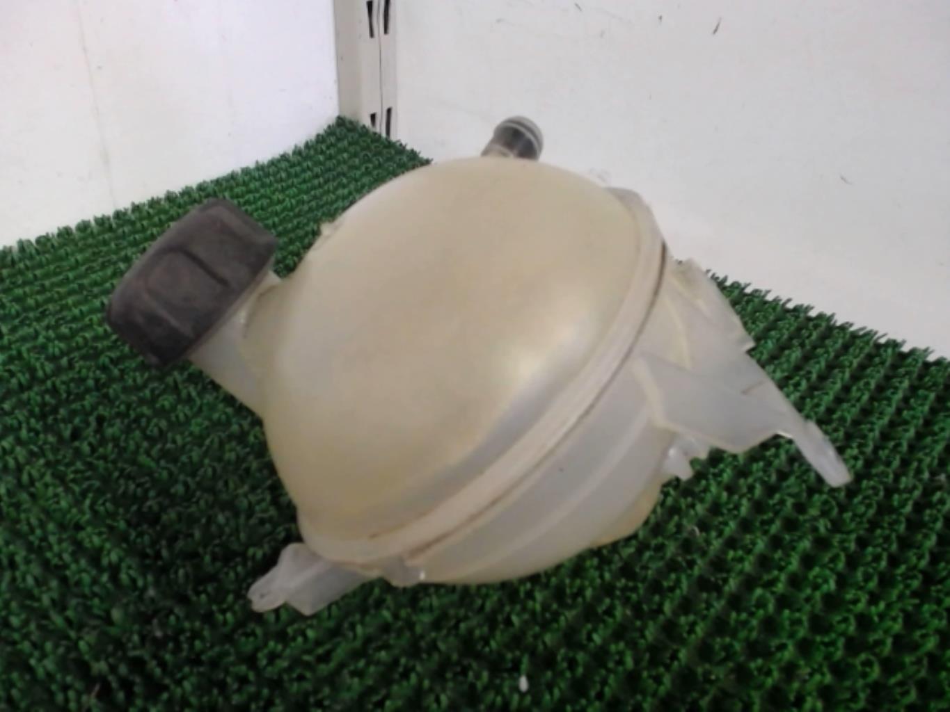 Vase d'expansion CITROEN C4 2 PHASE 1 Diesel - 1
