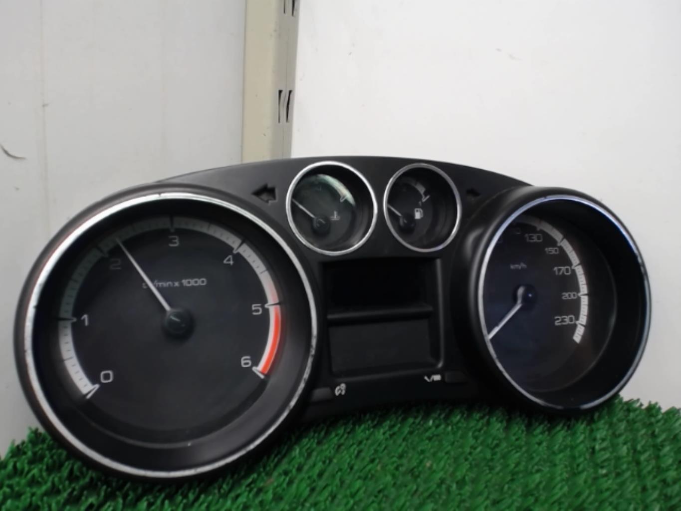 Compteur PEUGEOT 308 1 PHASE 1 Diesel - 1