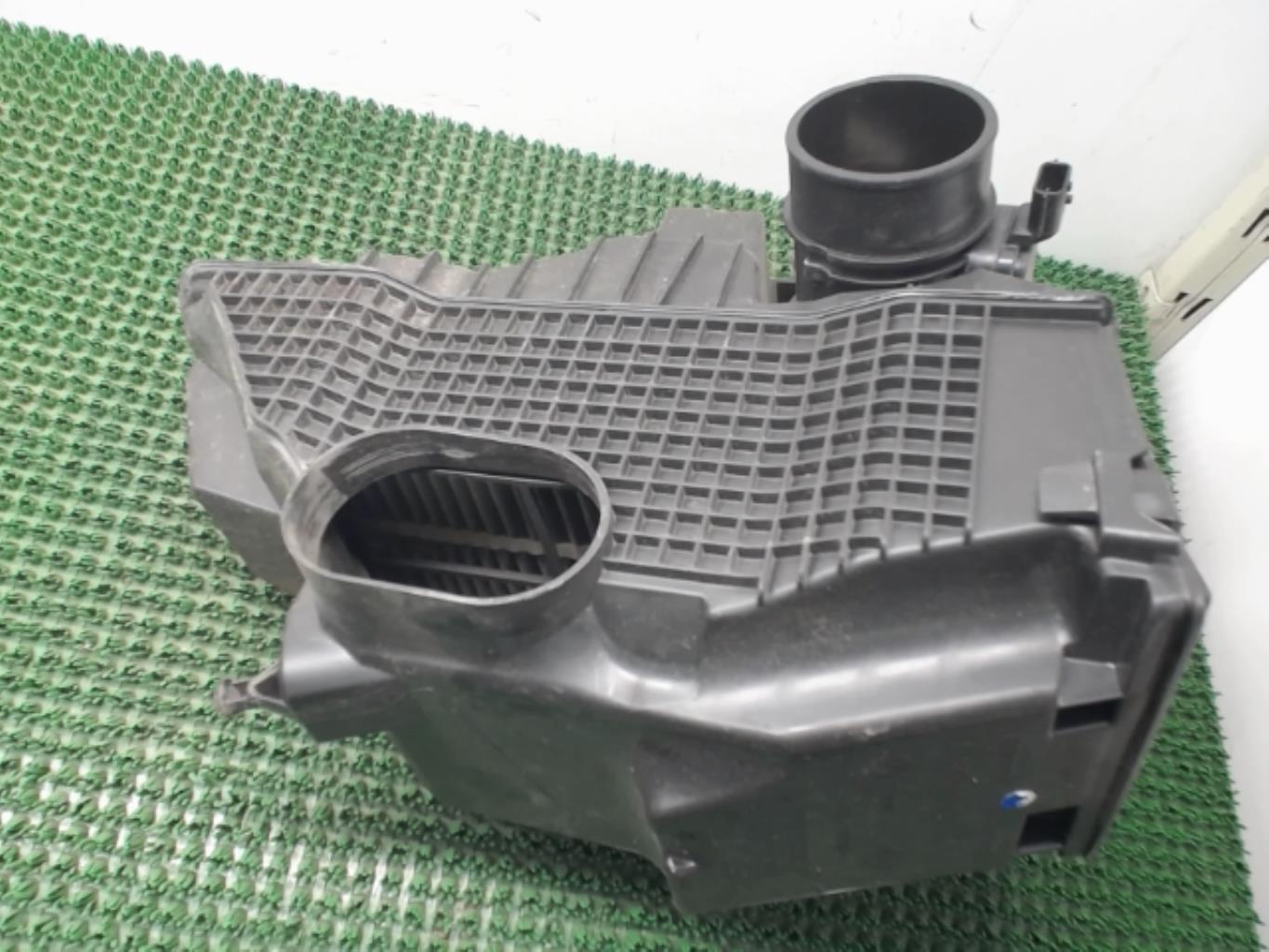 Boite a air RENAULT CLIO 4 PHASE 1 Diesel - 1
