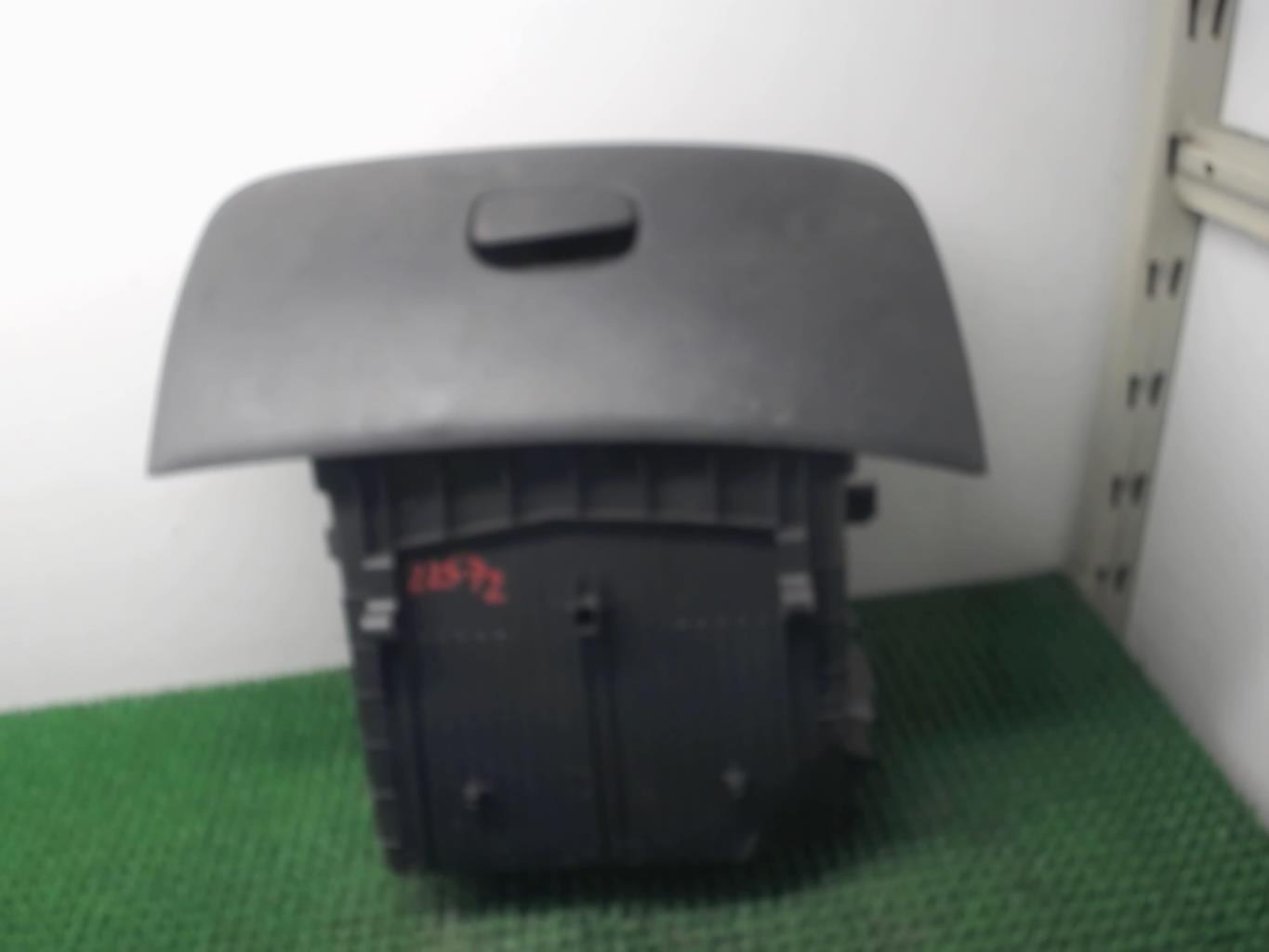 Boite a gants RENAULT CLIO 4 PHASE 1 Diesel - 1
