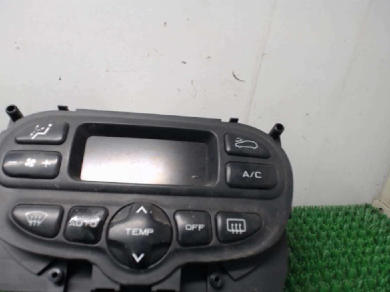Commande chauffage PEUGEOT 307 PHASE 1 CABRIOLET Essence - 1