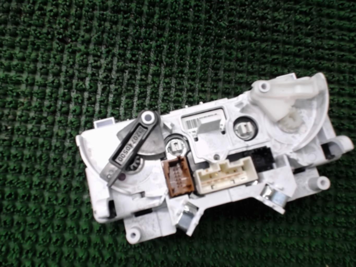 Commande chauffage RENAULT MEGANE 2 PHASE 1 BREAK Diesel - 1