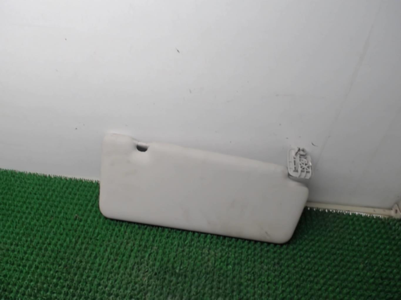 Pare soleil gauche RENAULT CLIO 4 PHASE 1 Diesel - 1