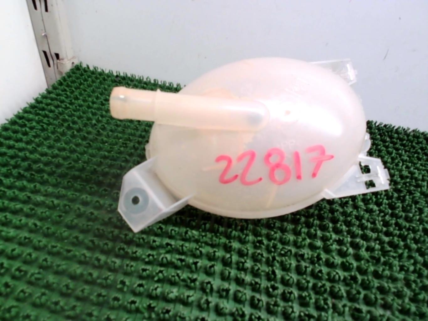 Vase d'expansion RENAULT CLIO 4 PHASE 2 Diesel - 1