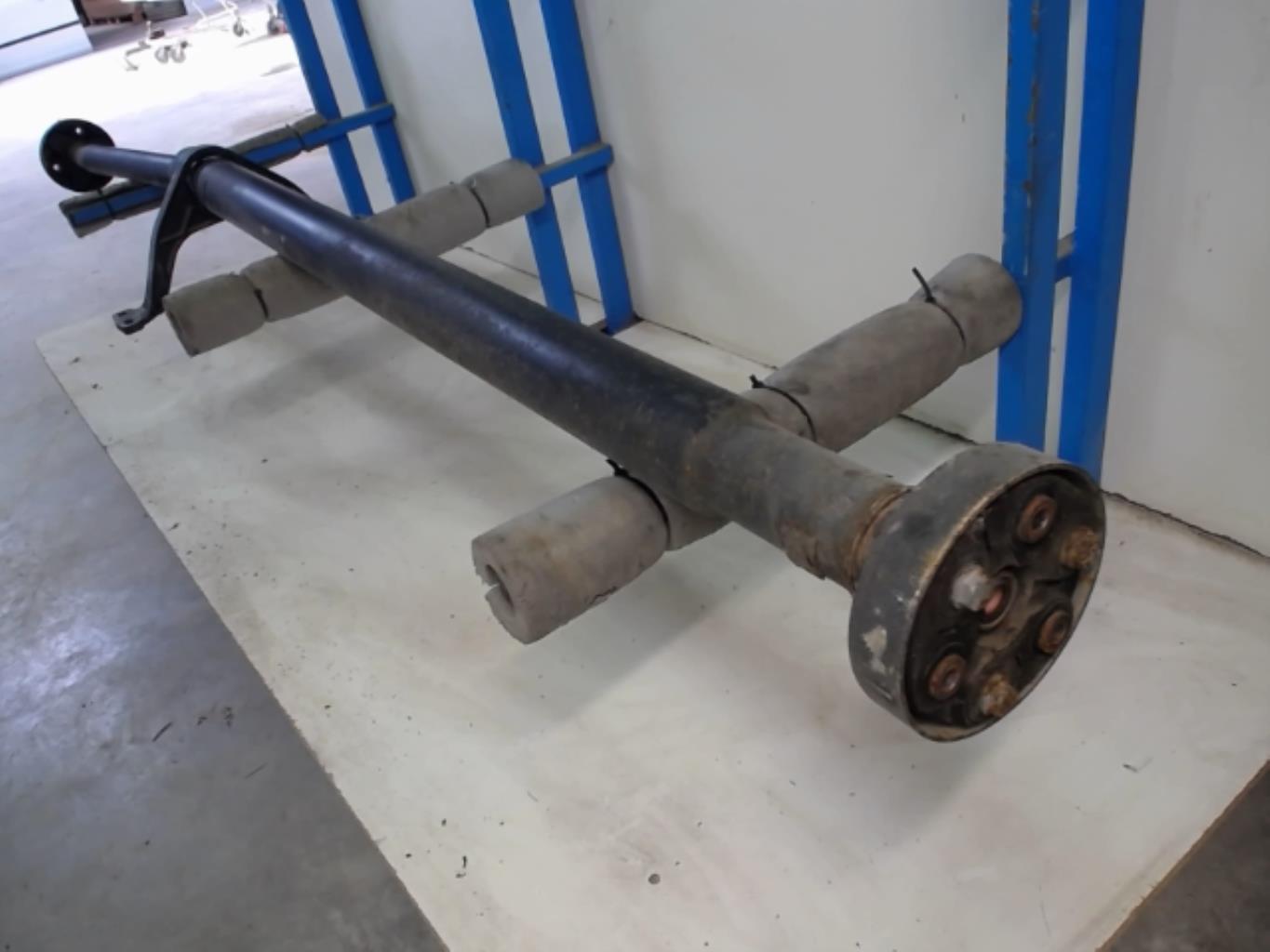 Arbre de transmission (propulsion) VOLKSWAGEN PASSAT 5 CC COUPE Essence - 1