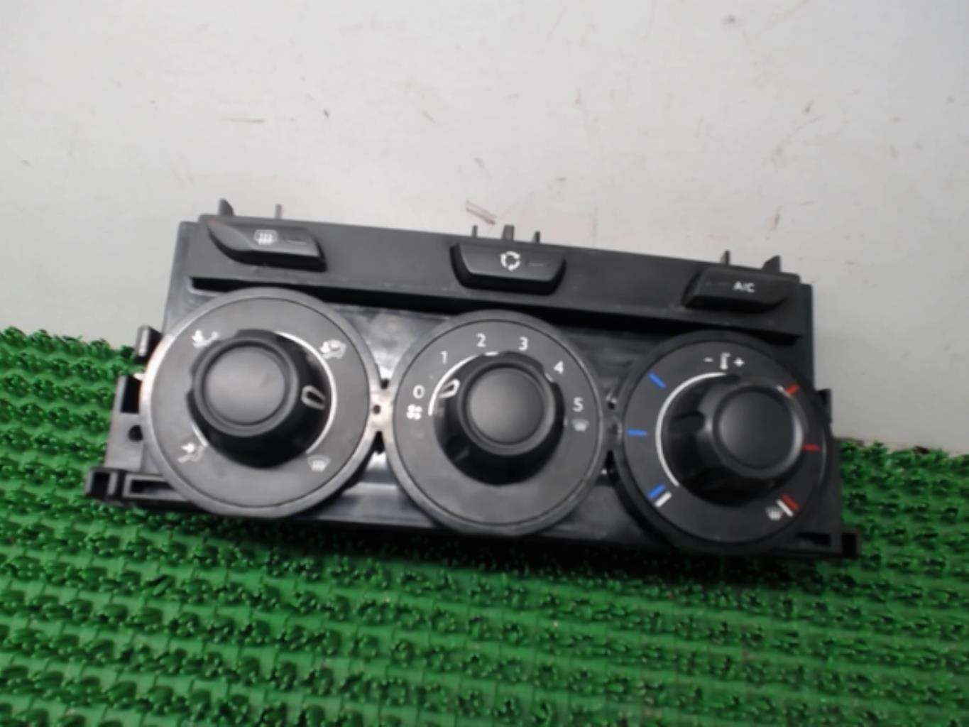 Commande chauffage CITROEN C3 2 PHASE 1 Diesel - 1