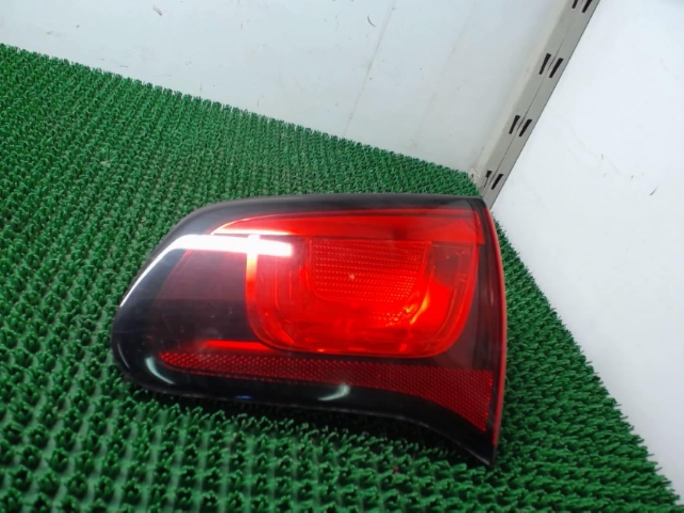 Feu arriere secondaire droit (feux) CITROEN C3 2 PHASE 1 Diesel - 1