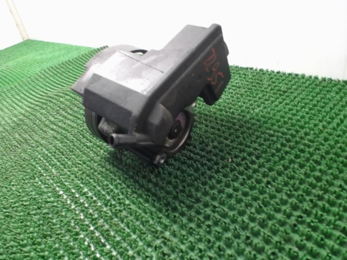 Pompe de direction PEUGEOT 206 PHASE 1 Diesel - 1