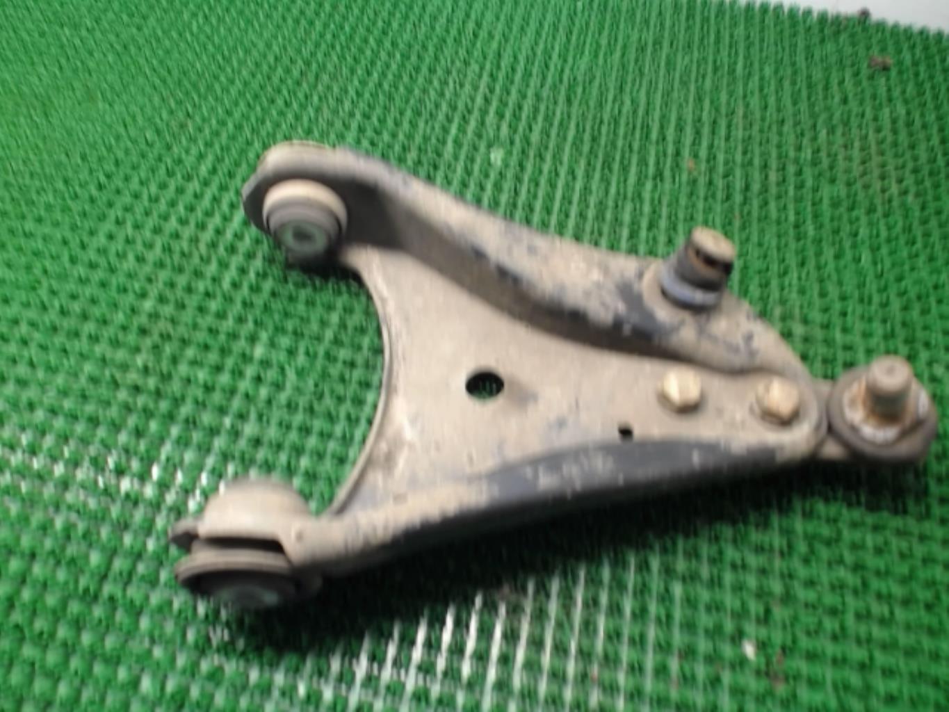 Triangle avant gauche RENAULT TWINGO 2 PHASE 1 Diesel - 1