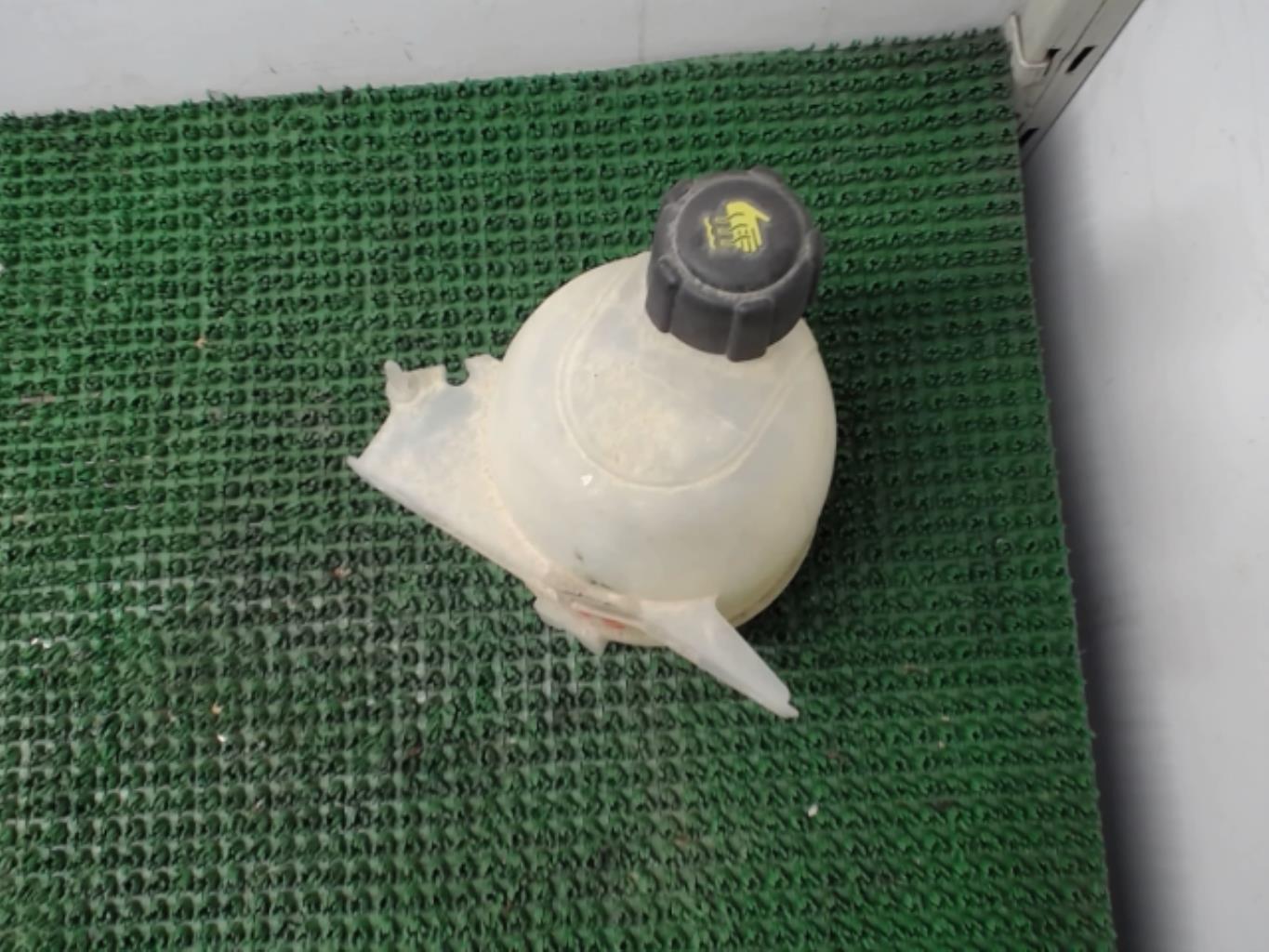 Vase d'expansion DACIA SANDERO 1 Diesel - 1