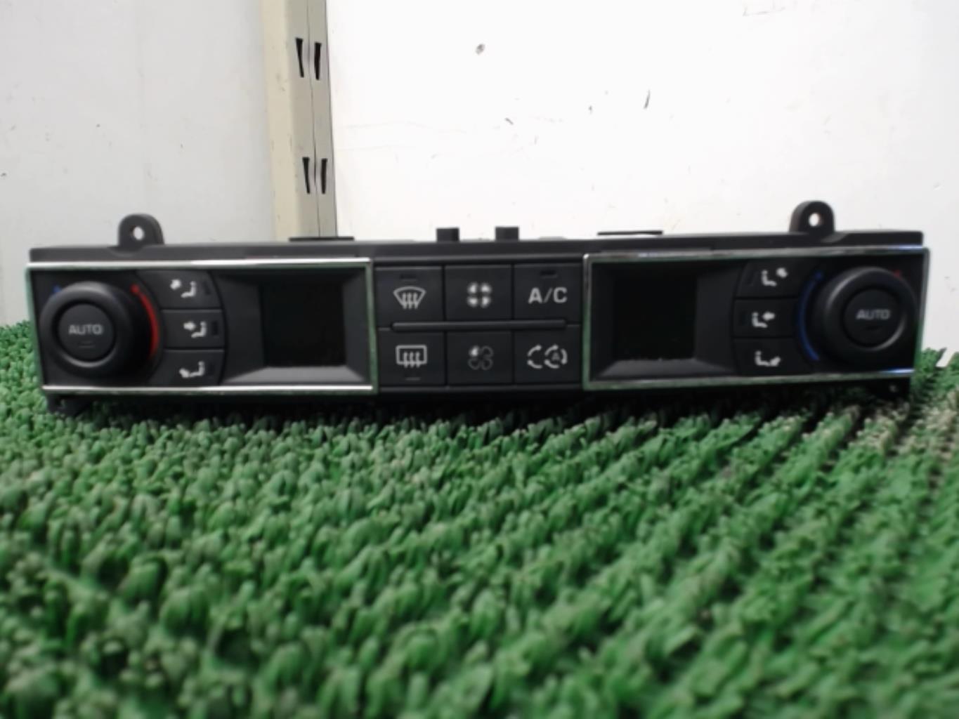 Commande chauffage CITROEN C5 2 BREAK Diesel - 1