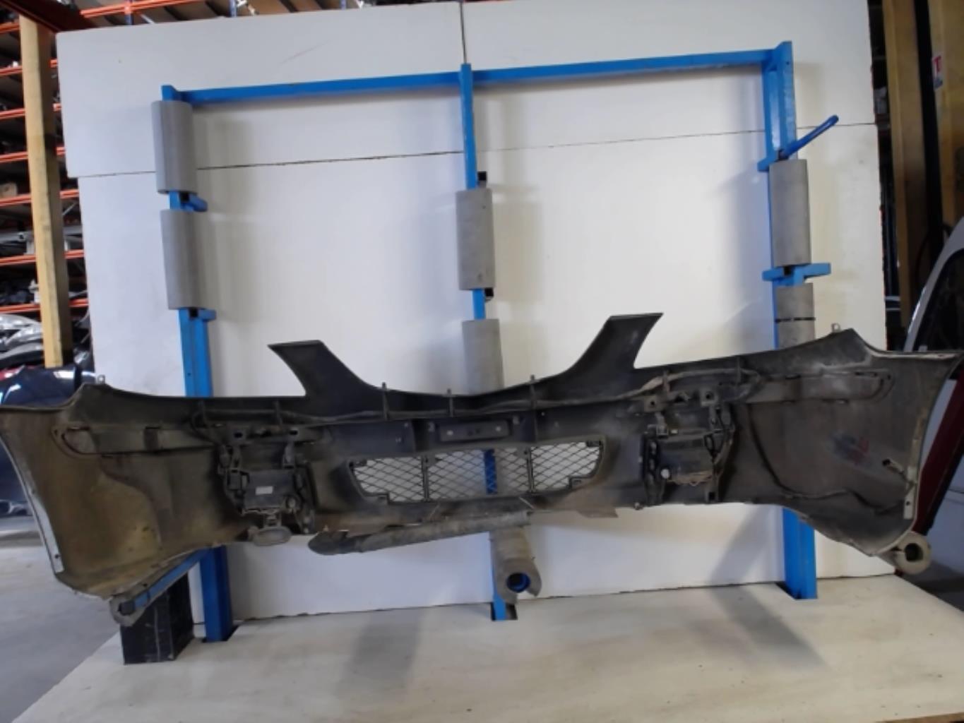 Pare choc avant MAZDA PREMACY Diesel - 1