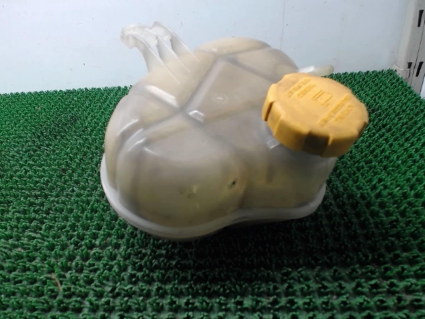 Vase d'expansion OPEL CORSA D PHASE 1 Essence - 1