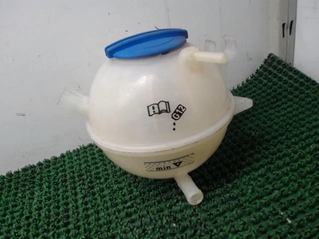 Vase d'expansion VOLKSWAGEN PASSAT 5 BREAK Diesel - 1