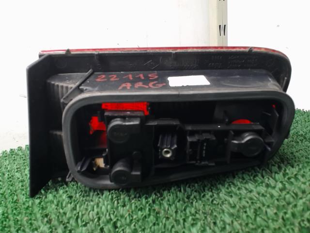 Feu arriere secondaire gauche (feux) RENAULT LAGUNA 2 PHASE 1 Diesel - 1