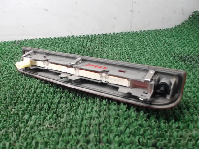 Feu arriere stop central RENAULT MEGANE 3 PHASE 1 BREAK Diesel - 1