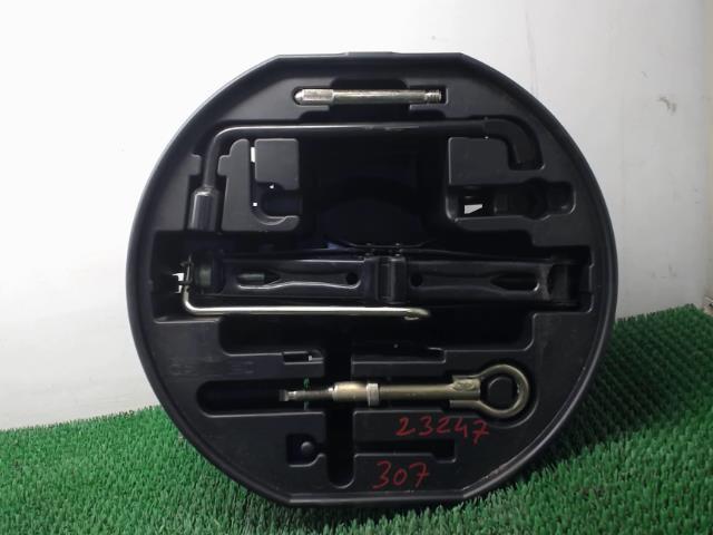 Cric (Ensemble depannage) PEUGEOT 307 PHASE 1 Essence - 1