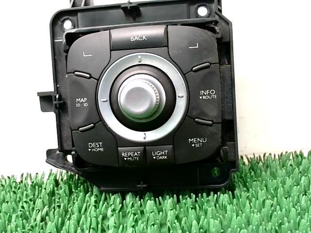 Commande GPS RENAULT MEGANE 3 PHASE 1 COUPE  - 1