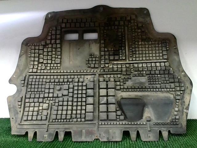 Cache sous moteur VOLKSWAGEN PASSAT 5 Diesel - 1