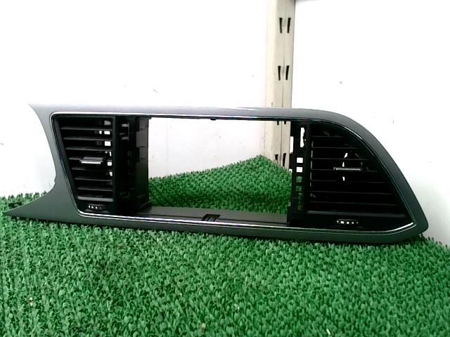 Aerateur tableau de bord SEAT LEON 3 SC PHASE 1 COUPE Essence - 1
