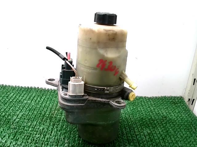 Pompe de direction FORD KUGA 1 Diesel - 1