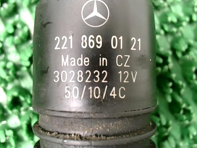 Pompe lave glace avant MERCEDES CLASSE E 207 PHASE 1 COUPE Diesel - 1