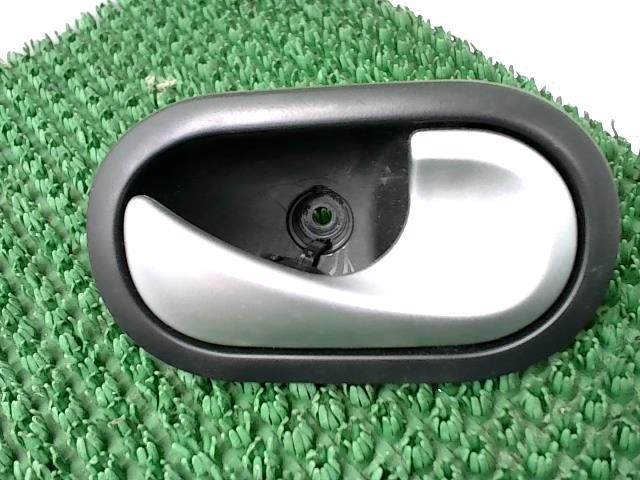 Poignee interieur avant droit RENAULT TWINGO 2 PHASE 1 Diesel - 1