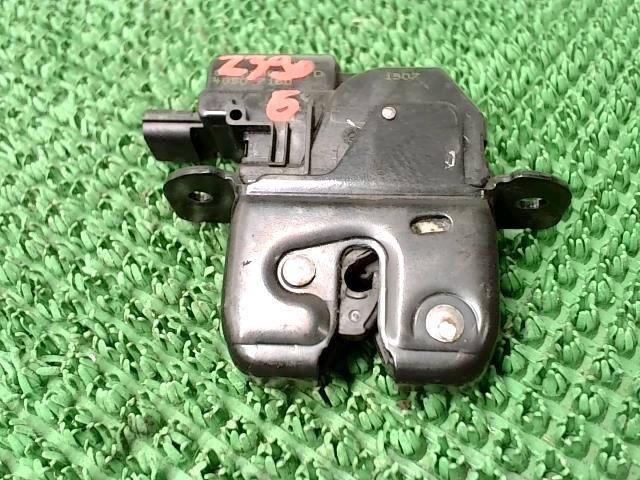 Serrure de coffre RENAULT MEGANE 3 PHASE 1 Diesel - 1
