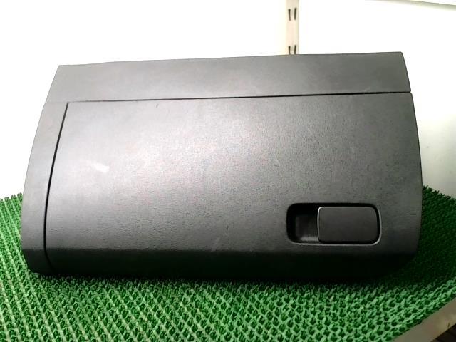 Boite a gants VOLKSWAGEN POLO 5 PHASE 1 Diesel - 1
