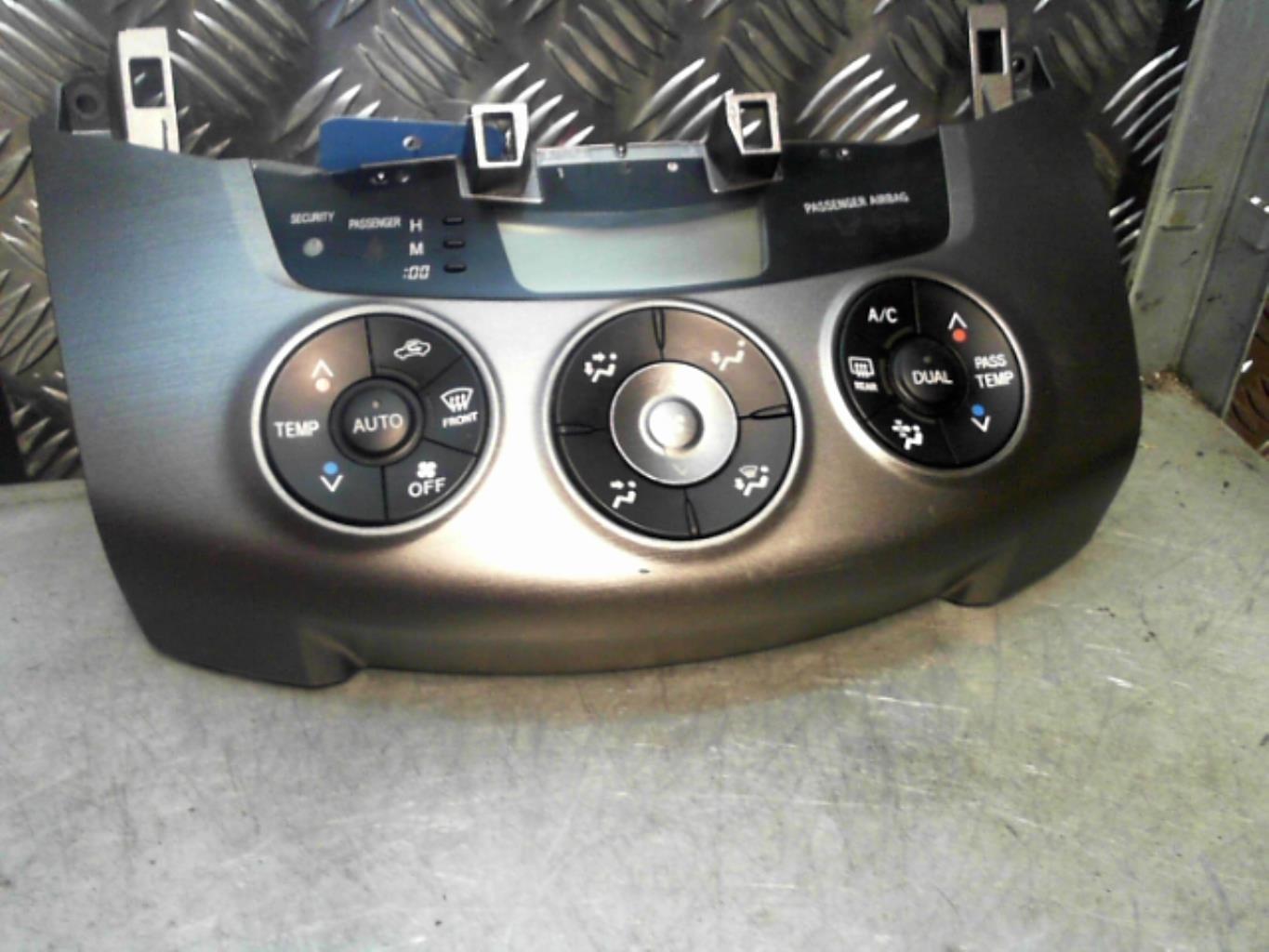 Commande chauffage TOYOTA RAV4 3 PHASE 2 Diesel - 1
