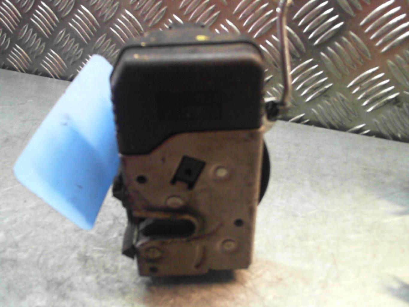 Serrure avant droit RENAULT TRAFIC 2 PHASE 2 Diesel - 1