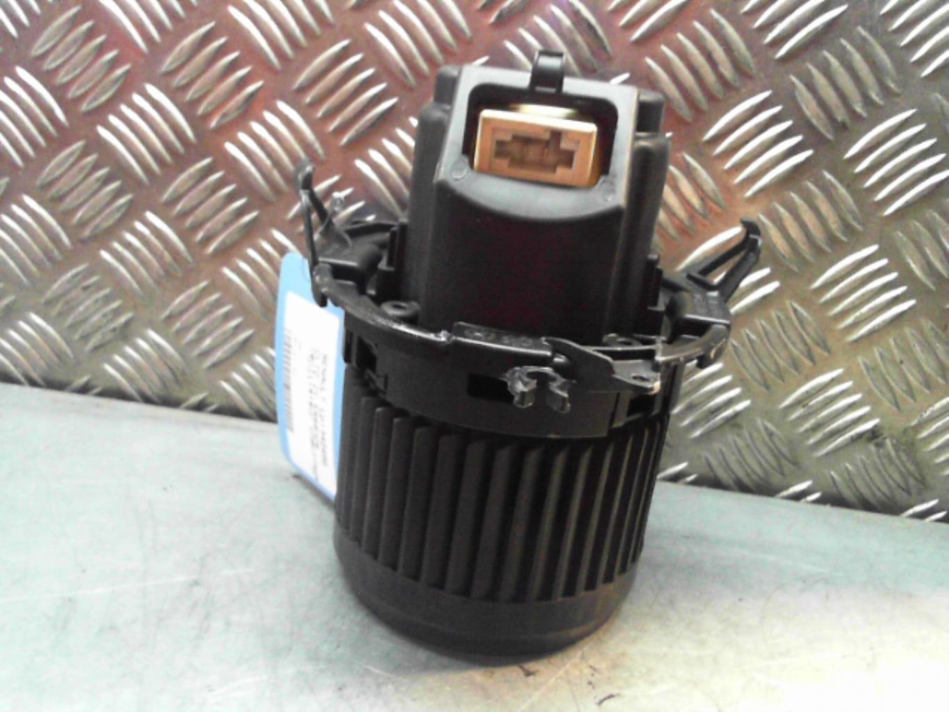 Ventilateur chauffage RENAULT CLIO 4 PHASE 1 Essence - 1