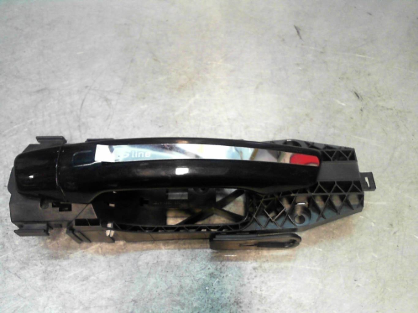 Poignee porte arriere droit AUDI A3 3 SPORTBACK PHASE 1 Diesel - 1