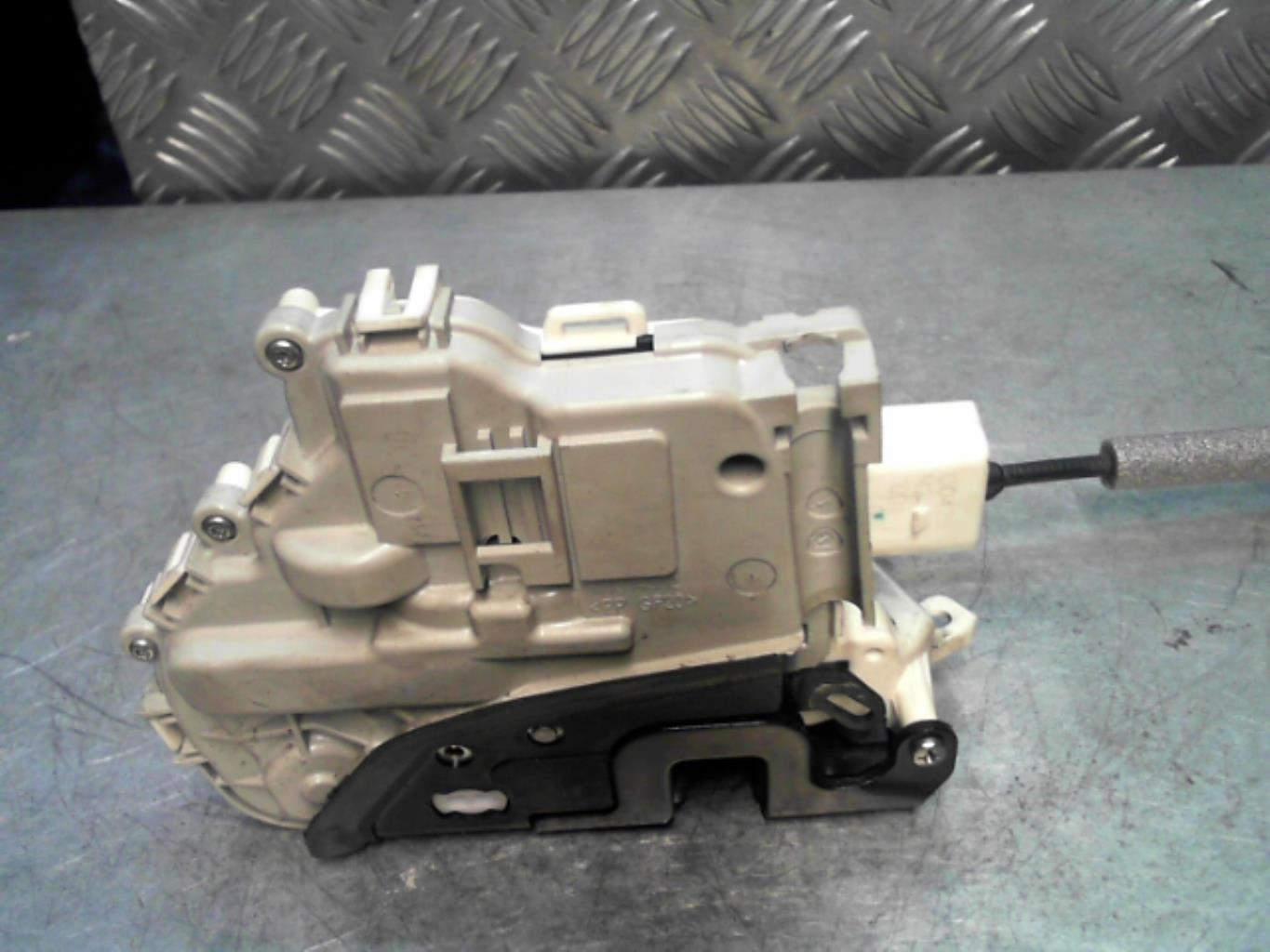 Serrure avant gauche AUDI A3 3 SPORTBACK PHASE 1  - 1