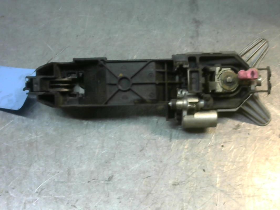 Poignee porte avant gauche NISSAN NOTE 1 PHASE 1 Diesel - 1