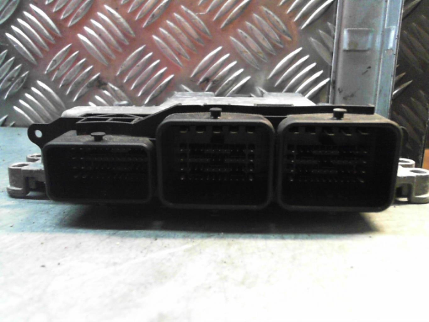Calculateur CITROEN C4 2 PHASE 1 Diesel - 1