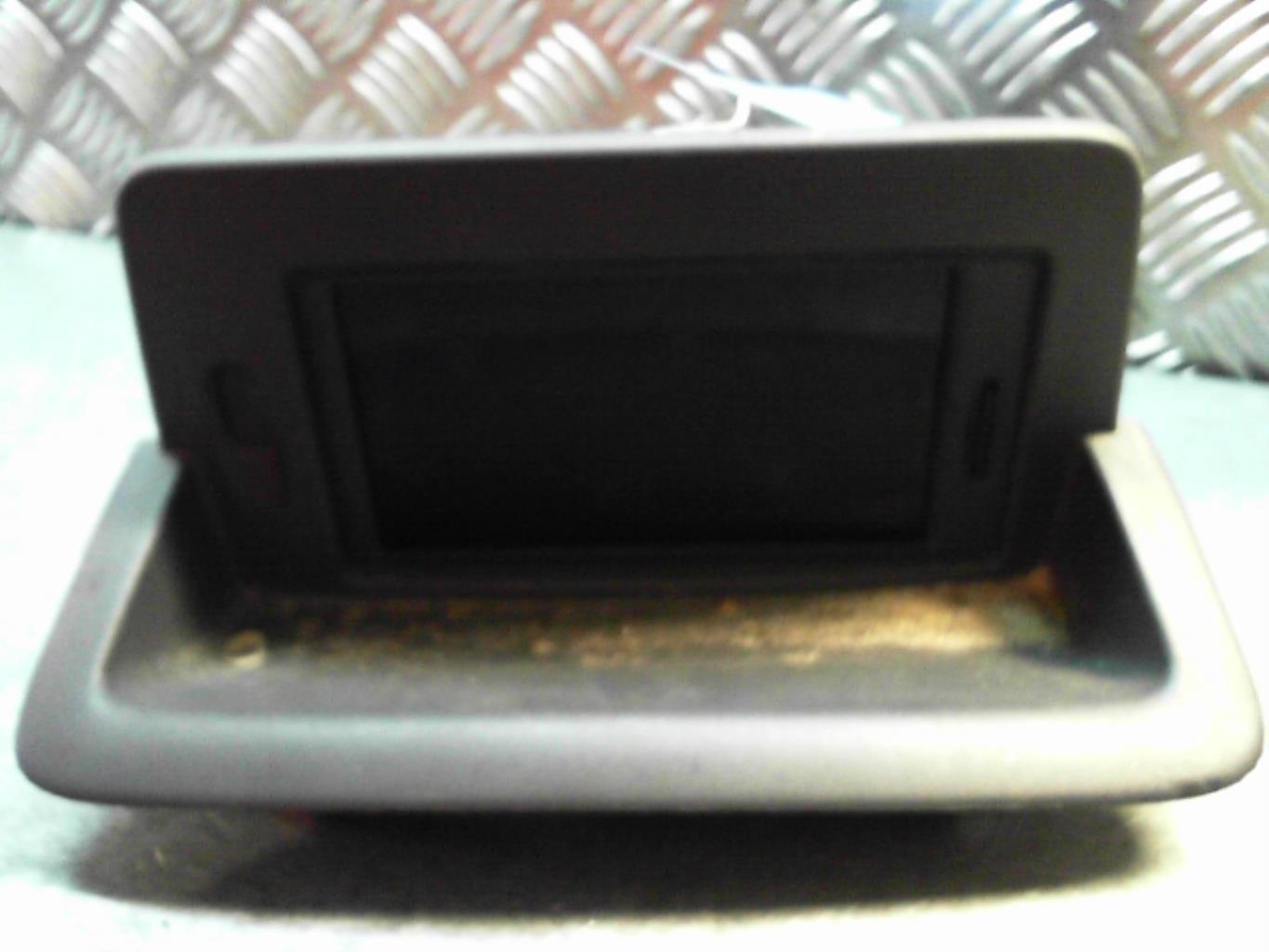Ecran GPS RENAULT CLIO 3 PHASE 2 BREAK Diesel - 1