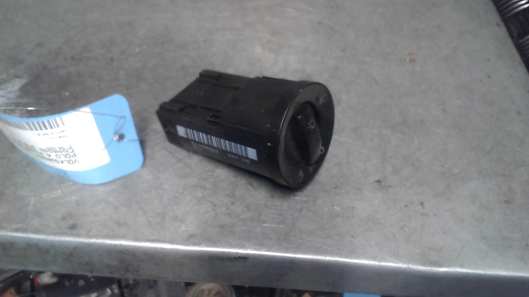 Commodo phare VOLKSWAGEN POLO 4 PHASE 1 Diesel - 1