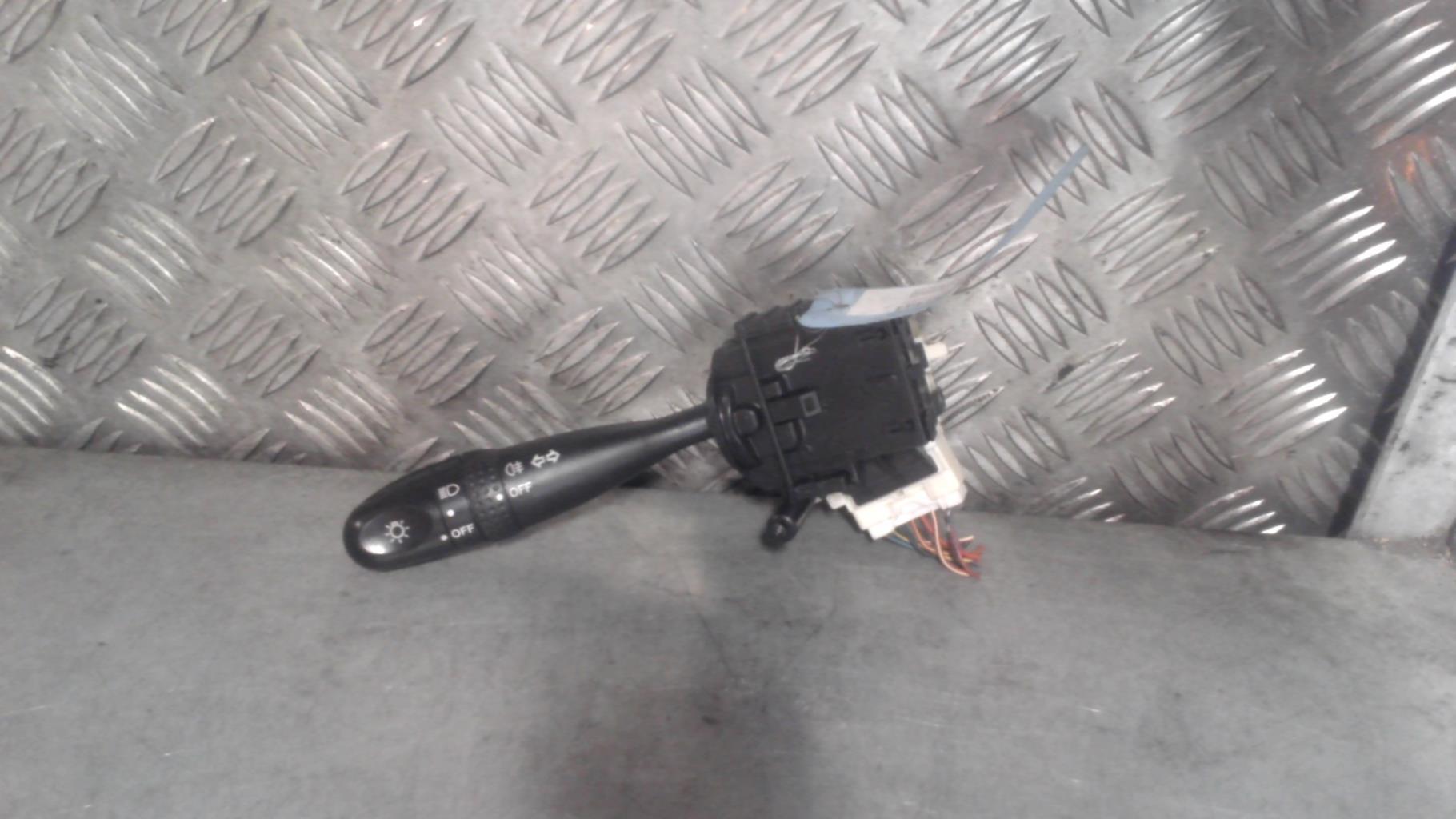 Commande de phare SUZUKI SWIFT 3 Diesel - 1