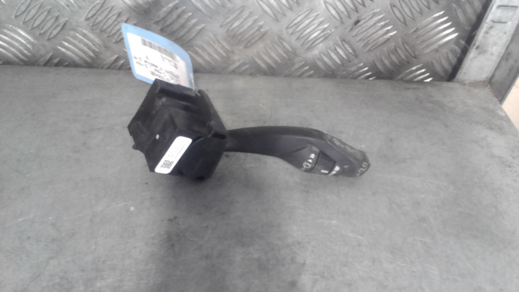 Commodo d'essuie glaces FORD FOCUS 3 PHASE 1 BREAK Diesel - 1
