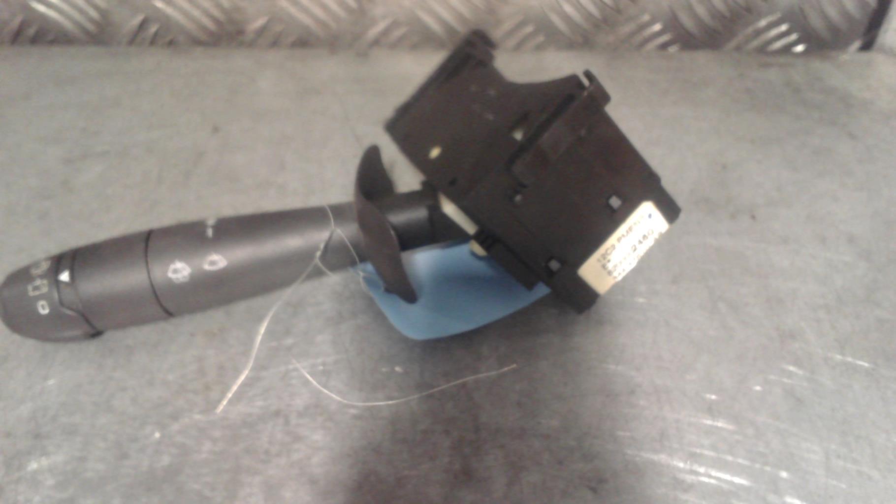 Commodo d'essuie glaces RENAULT LAGUNA 2 PHASE 1 BREAK Diesel - 1