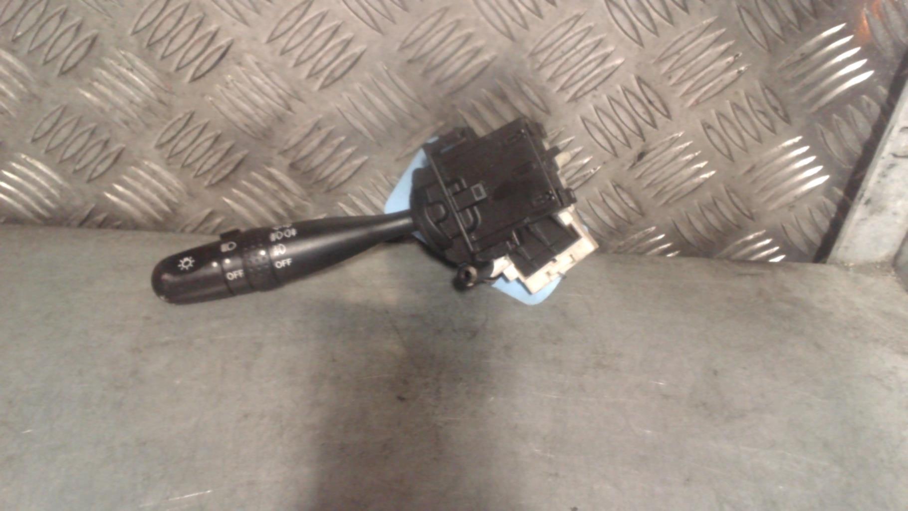 Commodo phare TOYOTA YARIS 1 PHASE 2 Essence - 1