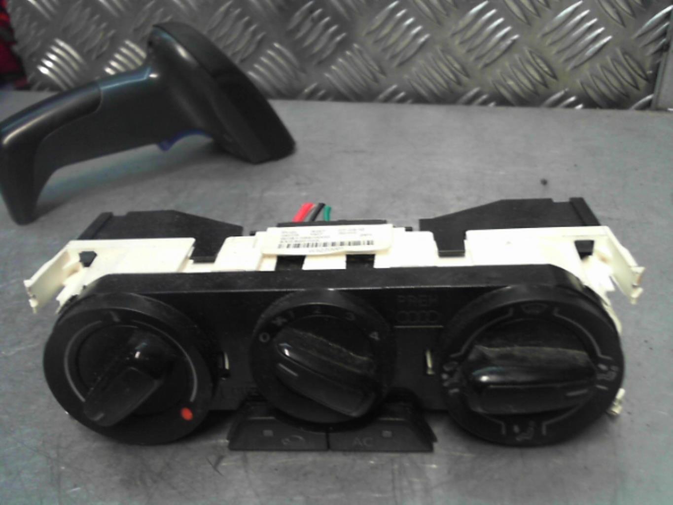 Commande chauffage AUDI A1 1 SPORTBACK PHASE 1 Diesel - 1