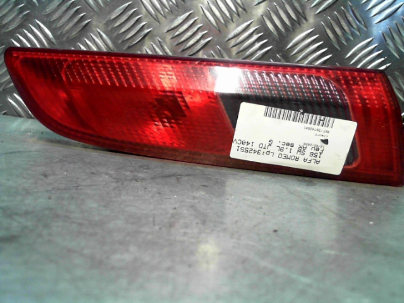 Feu arriere secondaire gauche (feux) ALFA ROMEO 156 PHASE 3 BREAK Diesel - 1
