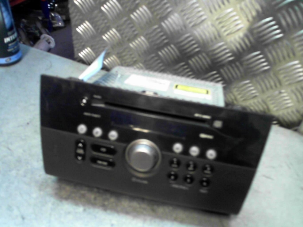 Autoradio d'origine SUZUKI SWIFT 3 Diesel - 1